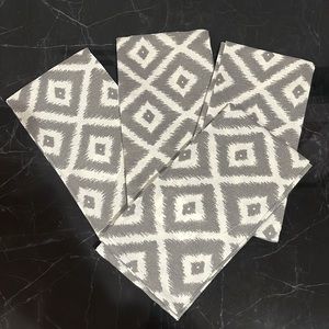 Brand new fabric napkins (4) - gray and white ikat